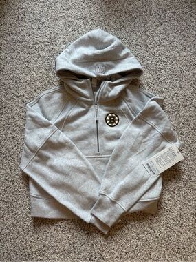 NWT Boston Bruins Lululemon W’s Scuba Oversized Half-Zip Hoodie